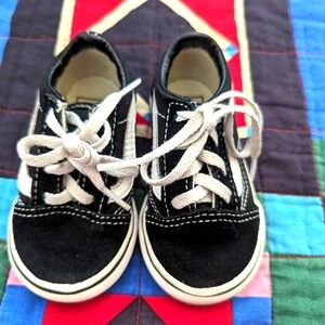 Vans toddler shoe